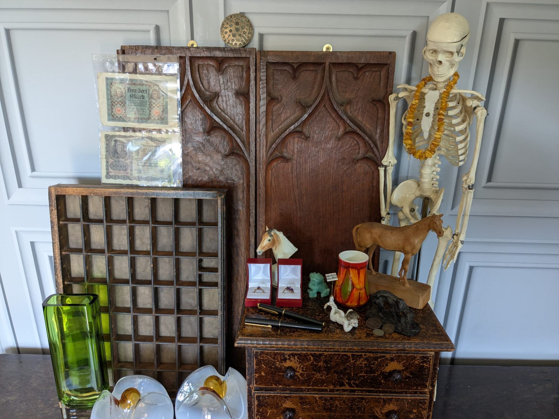 Antique market piece 12